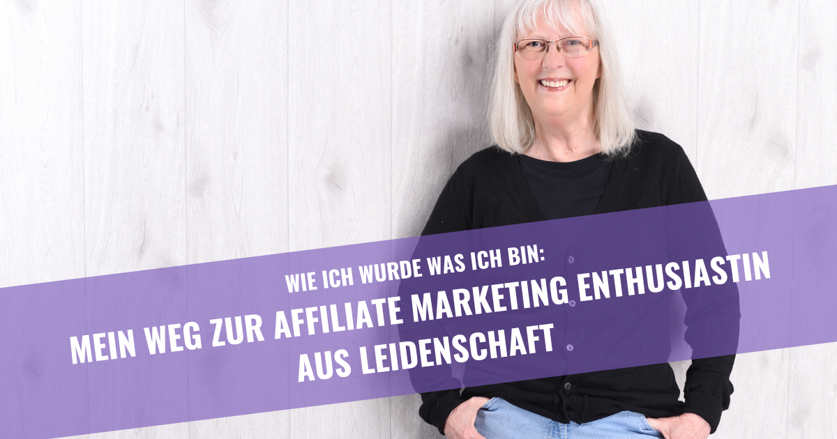 Sabine Wickel lächelt als Affiliate Marketing Enthusiastin in die Kamera.